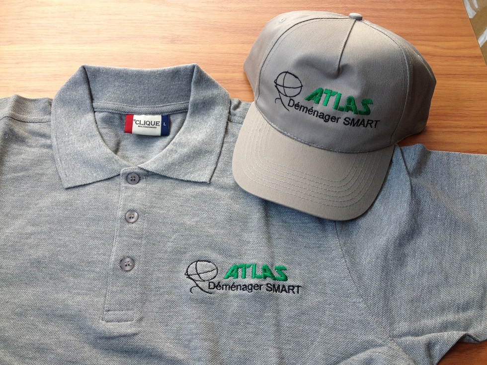 Broderie logo d'entreprise sur polo et casquette